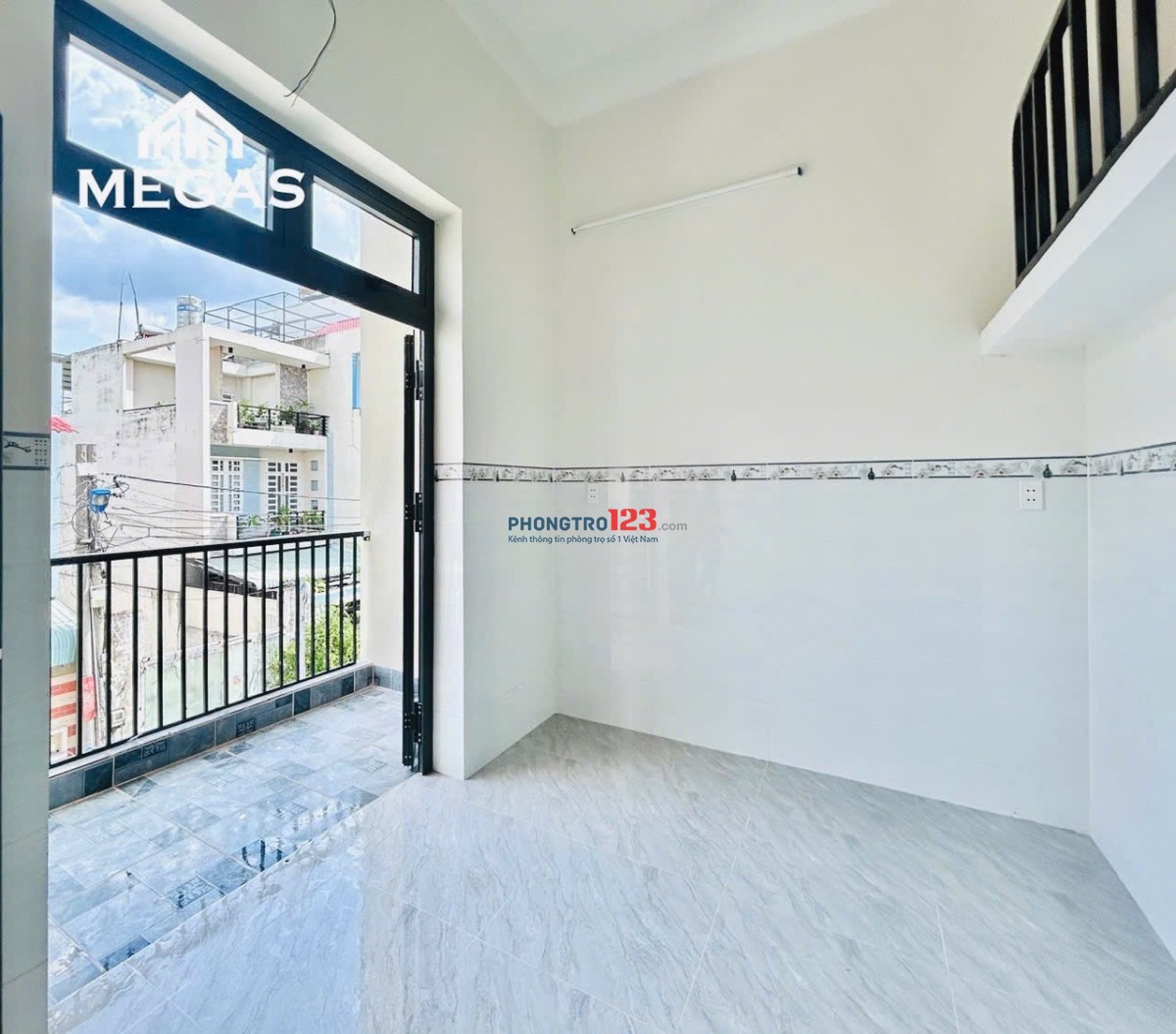 Phòng gác cao mới hoàn thiện sẵn nội thất