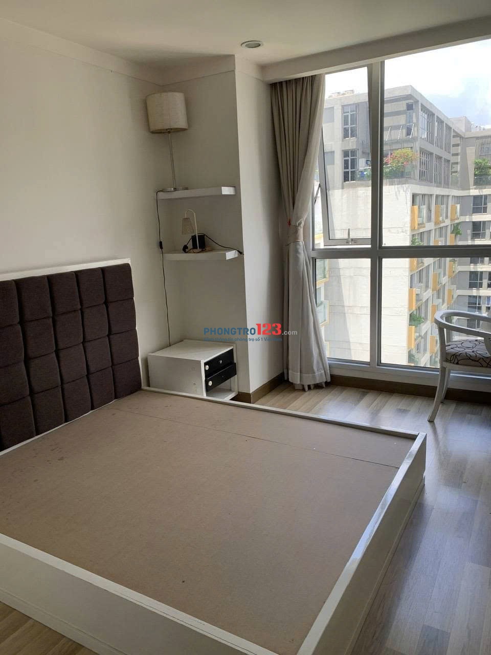 Chung cư Cao Cấp Saigon Airport Palza Full nội thất 2PN 90m2 giá 19Tr/th.