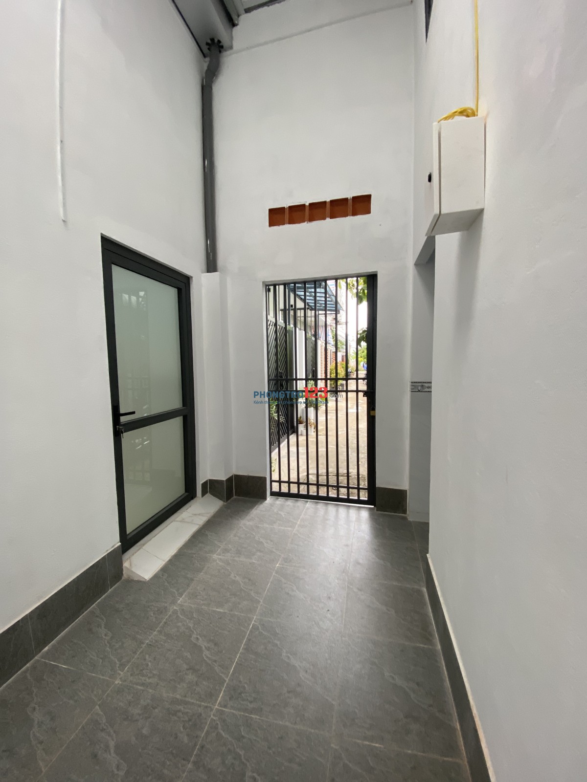 NHÀ Ở ĐẦY ĐỦ TIỆN NGHI GẦN ĐẠI HỌC CẦN THƠ , ĐẠI HỌC Y DƯỢC CẦN THƠ, KHU ẨM THỰC HỒ BÚNG XÁNG HẺM 51