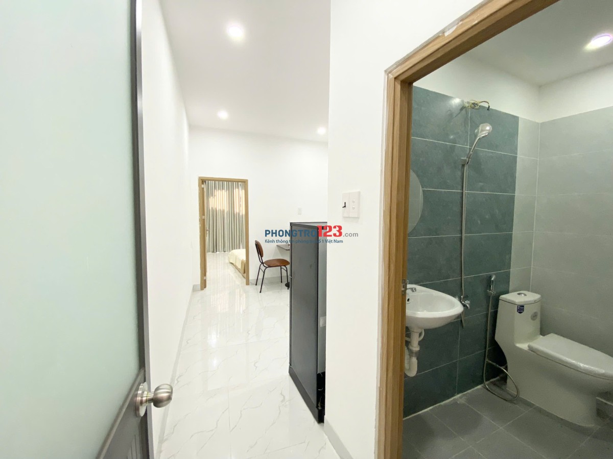Cho thuê căn hộ 1PN Bình Thạnh - tách bếp, ban công - Nơ Trang Long gần VLU, IUH, HUTECH, FTU, UTH