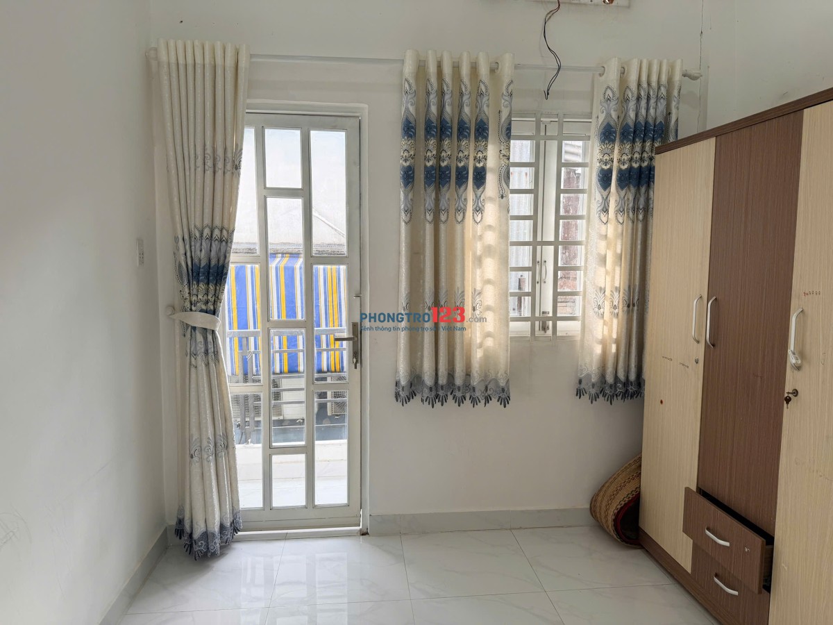 Cho thuê nhà nguyên căn tại hẻm 100 Tân Khai, phường Minh Phụng (P7, Q11 cũ)