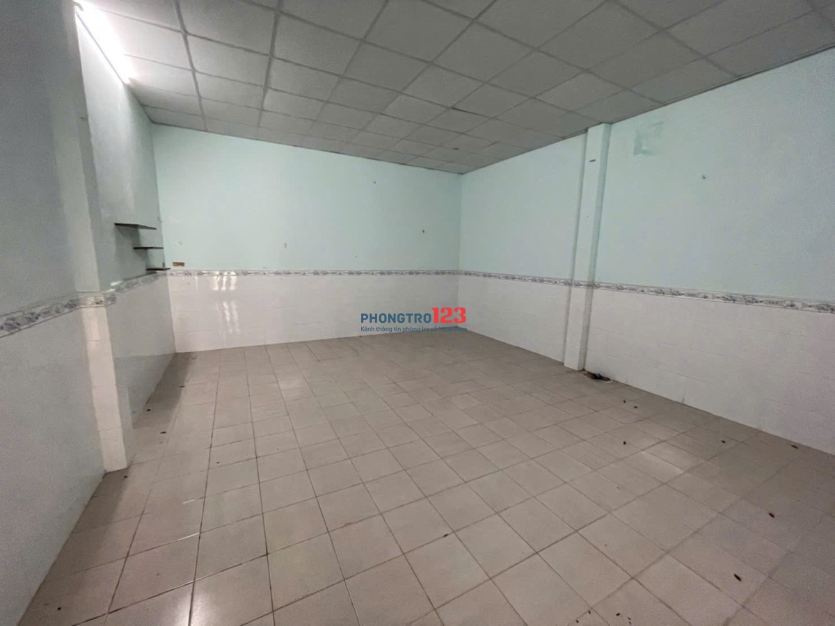 Cho nhà nguyên căn Văn Chung - DT 5.2 x 13 - 2 tầng - GA T3 - giá 12 triệu/Tháng còn TL