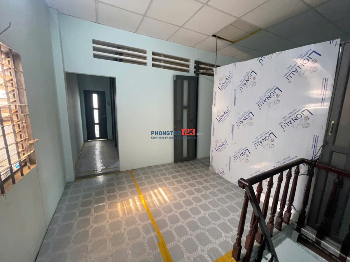 Cho nhà nguyên căn Văn Chung - DT 5.2 x 13 - 2 tầng - GA T3 - giá 12 triệu/Tháng còn TL