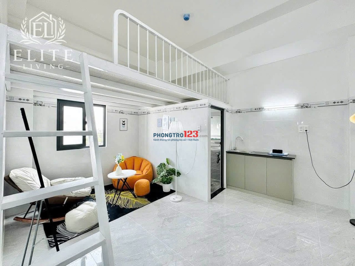 Vào ở được ngay phòng gác gần Ngã Tư Thủ Đức & SPKT