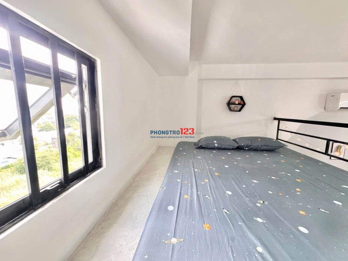 Duplex cửa sổ trời tại Lê Văn Việt