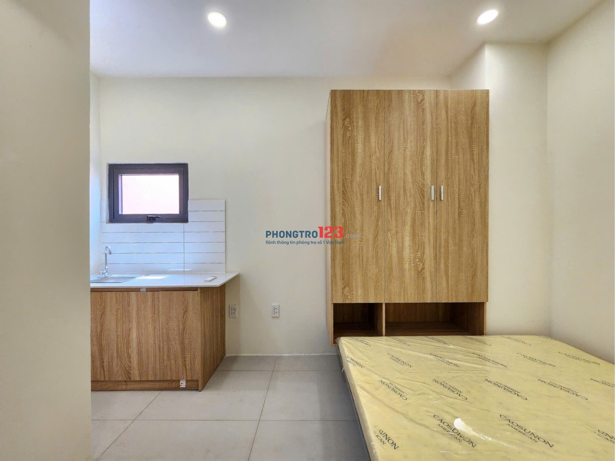 Full Nội Thất A-Z - Ngay Trường Chinh, Hoàng Hoa Thám - Phòng Mới - giá chỉ 4.2 triệu