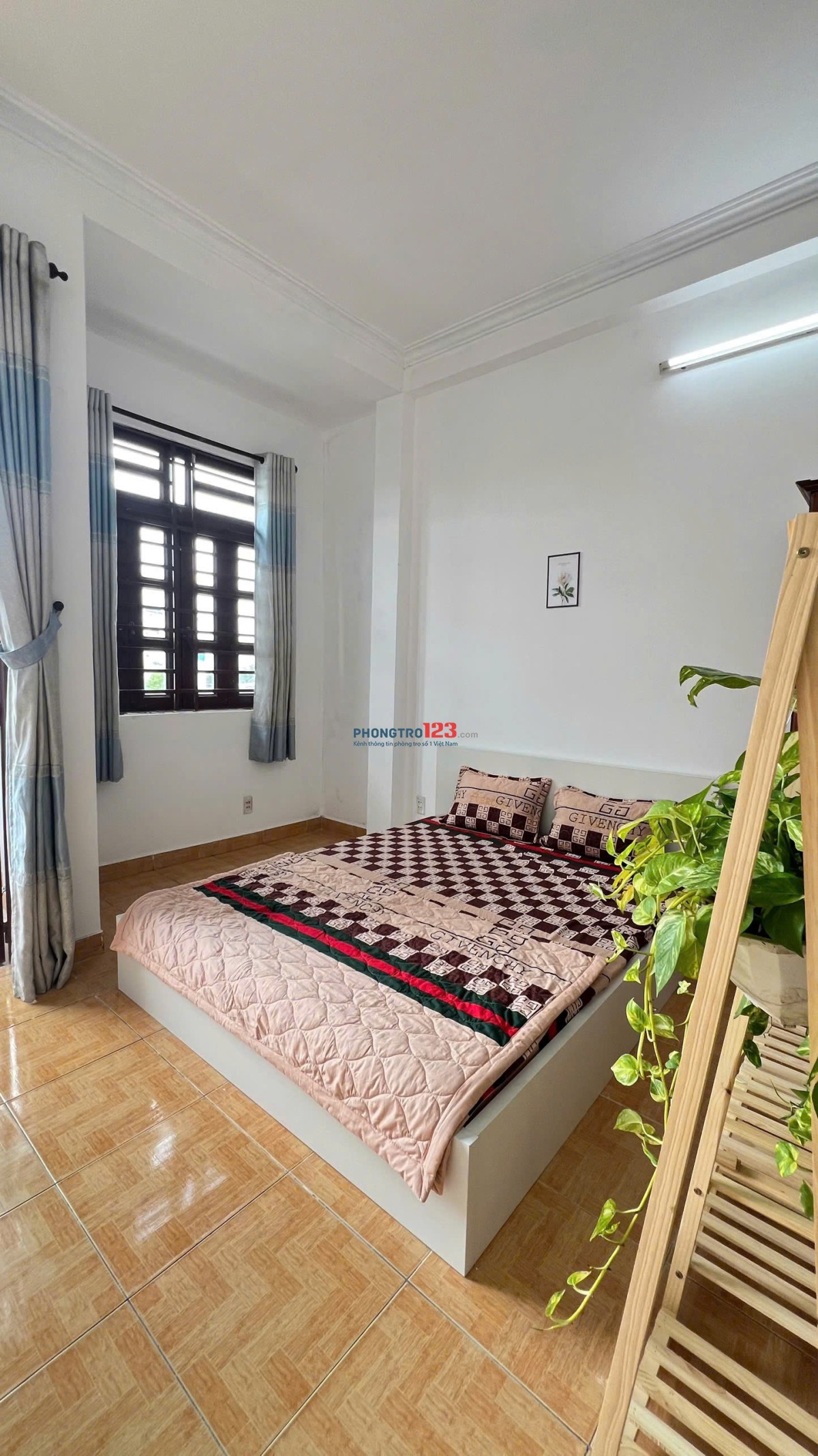 Chính chủ cho thuê phòng ban công mặt tiền thông thoáng giá 3tr7