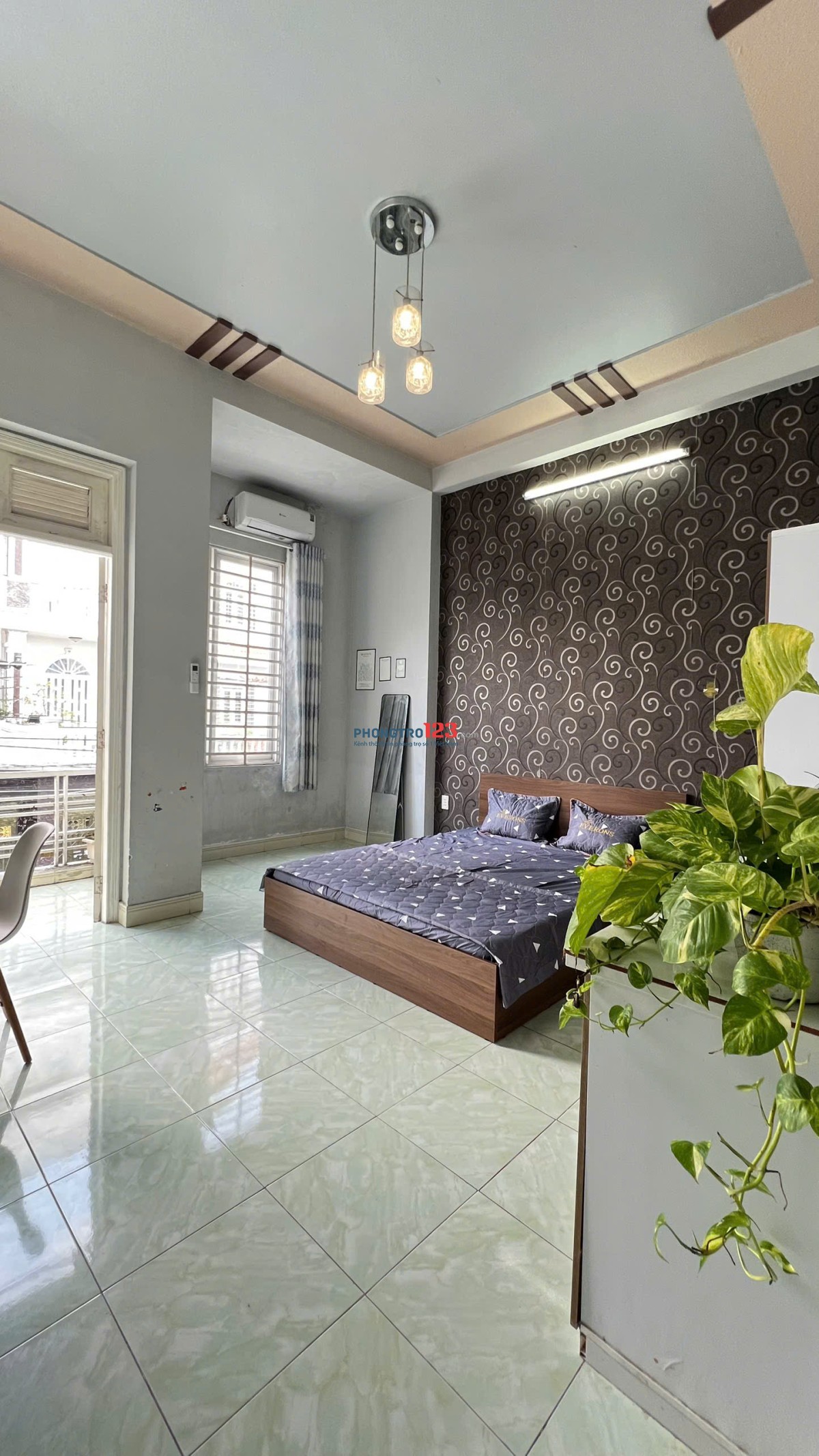 Chính chủ cho thuê phòng ban công lầu 1 thông thoáng đầy đủ nội thất