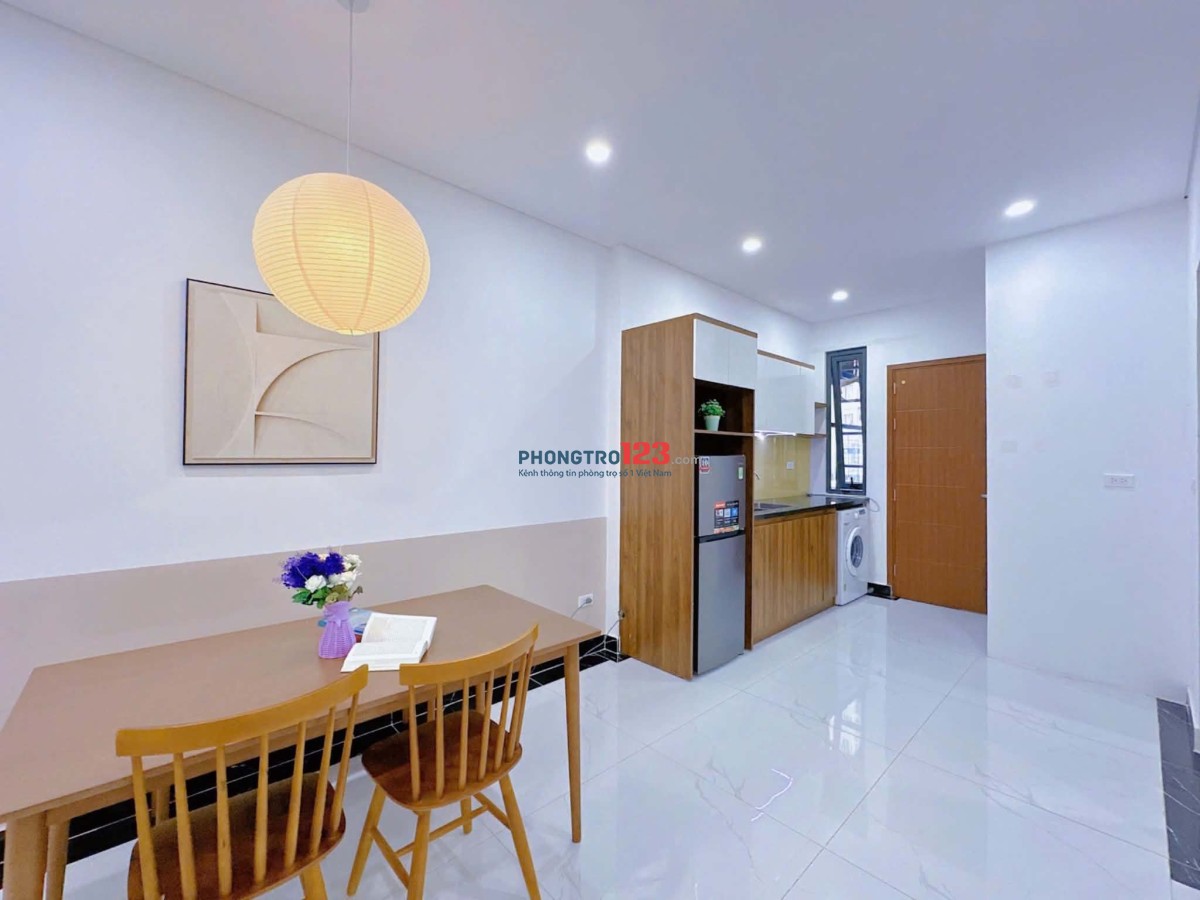 căn hộ 2 PHÒNG NGỦ FULL NỘI THẤT BANCOL RỘNG ngay Trần Quốc Thảo