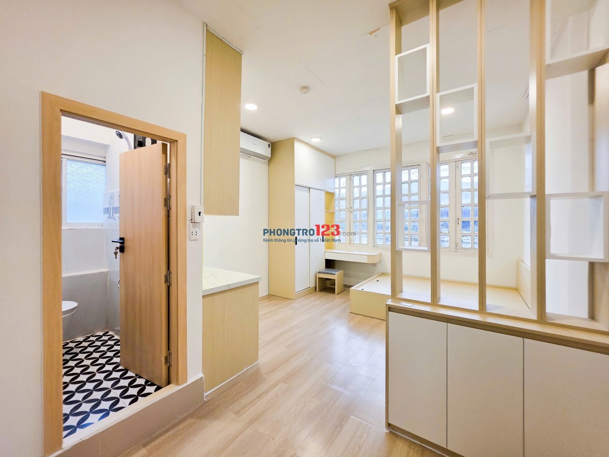 Cho thuê căn hộ Studio Cửa sổ mới 100% Q4 gần ĐH Luật, ĐH Nguyễn Tất Thành, cầu Khánh Hội