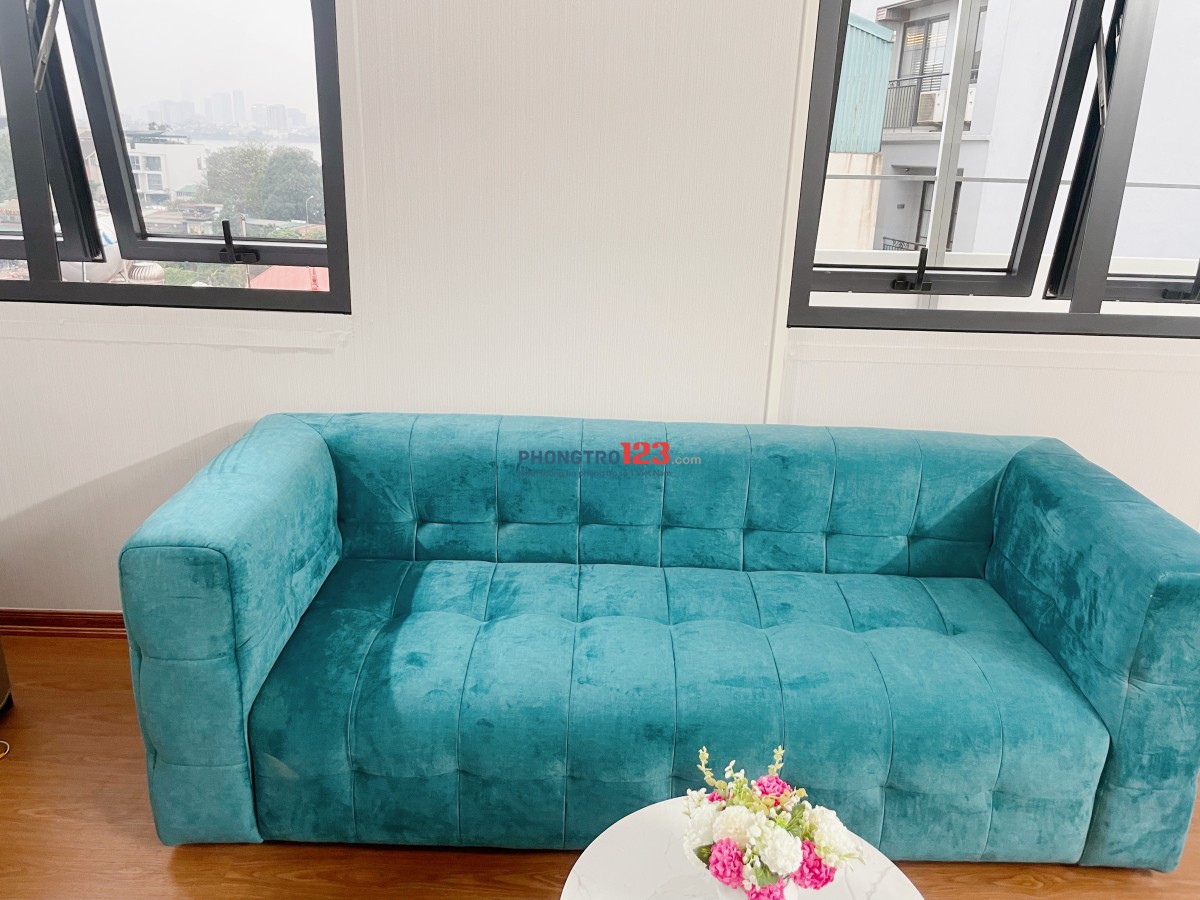Cho thuê căn hộ cao cấp ở Âu Cơ giá 8tr5 full đồ đạc ban công thoáng, view cầu Nhật Tân quan tâm ib