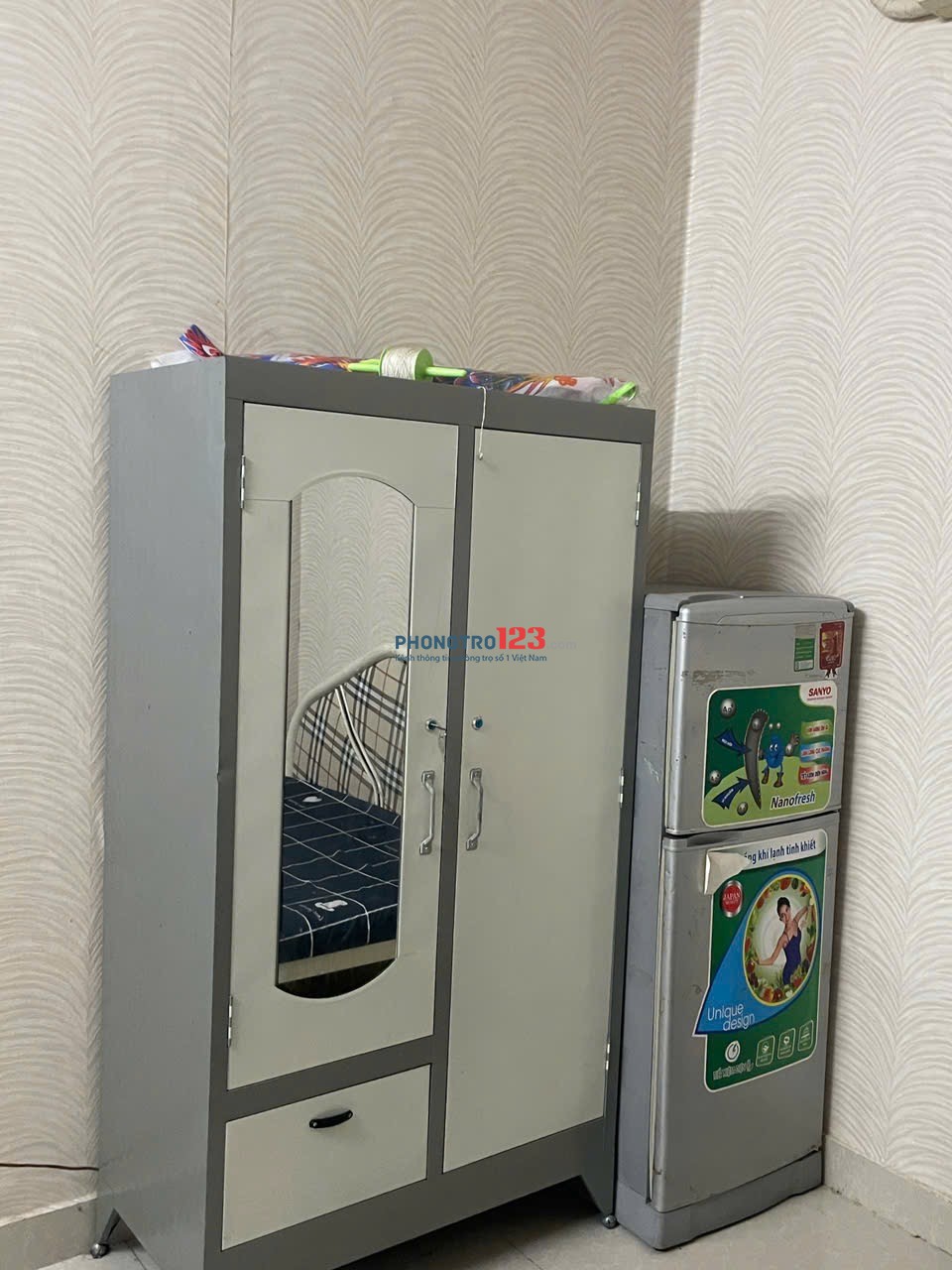  Phòng kí túc xá , phòng riêng