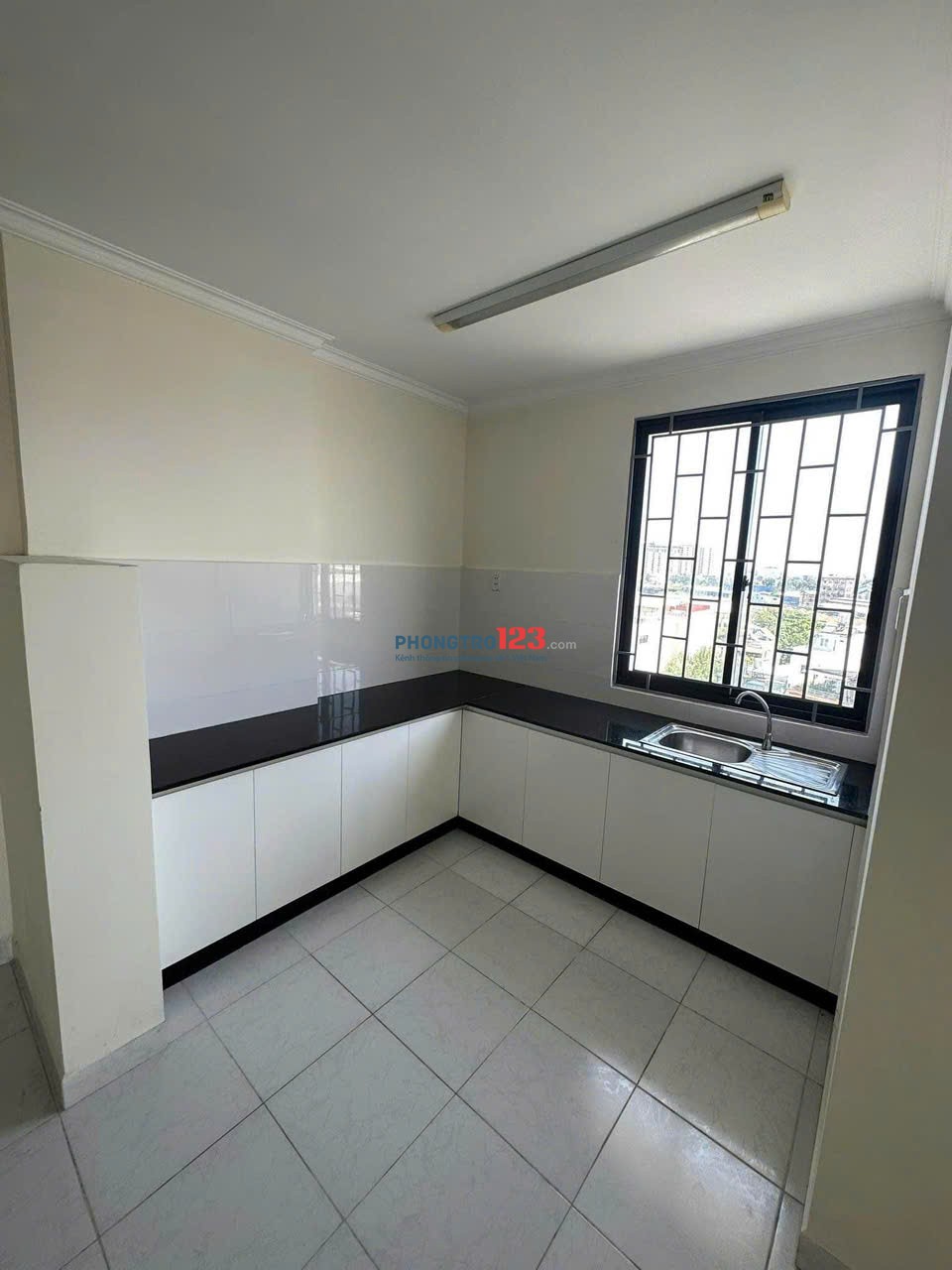 Chung cư Phú Thọ đường Nguyễn Thị Nhỏ căn 1p ngủ giá 8tr/tháng