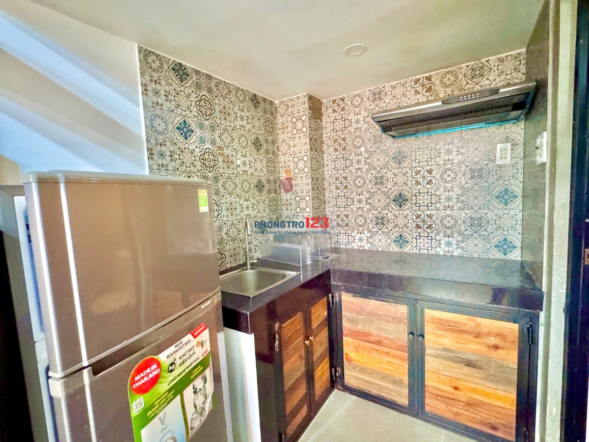 Cho thuê Duplex đường D5 Bình Thạnh, tone gỗ khu Đại học cho Sinh Viên