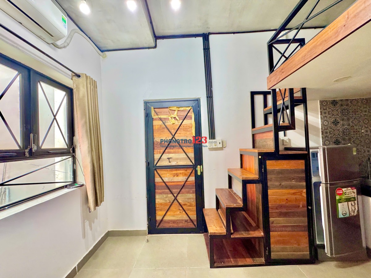 Cho thuê Duplex đường D5 Bình Thạnh, tone gỗ khu Đại học cho Sinh Viên