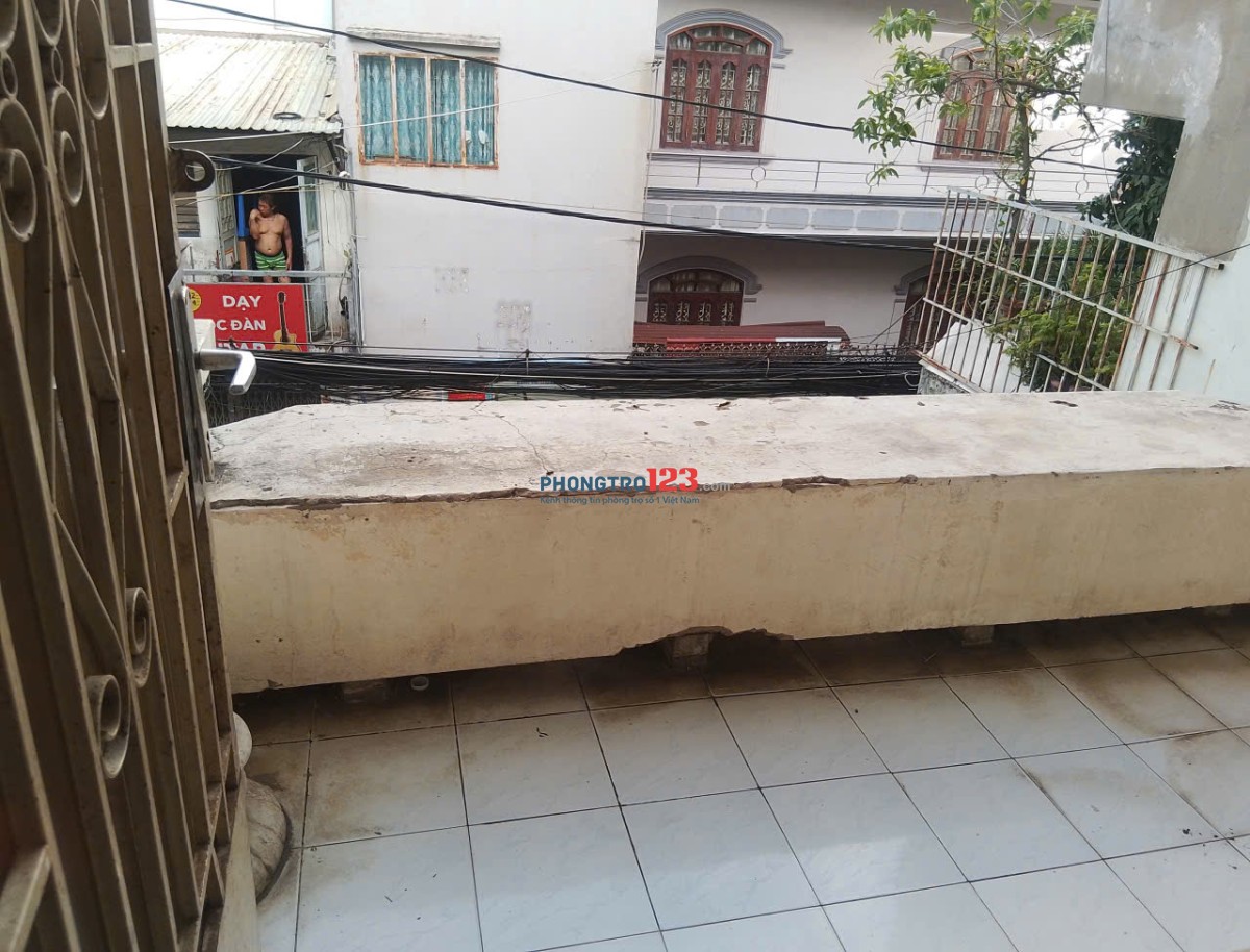 Cho thuê phòng trọ gần ngã tư Cộng Hòa - Hoàng Hoa Thám