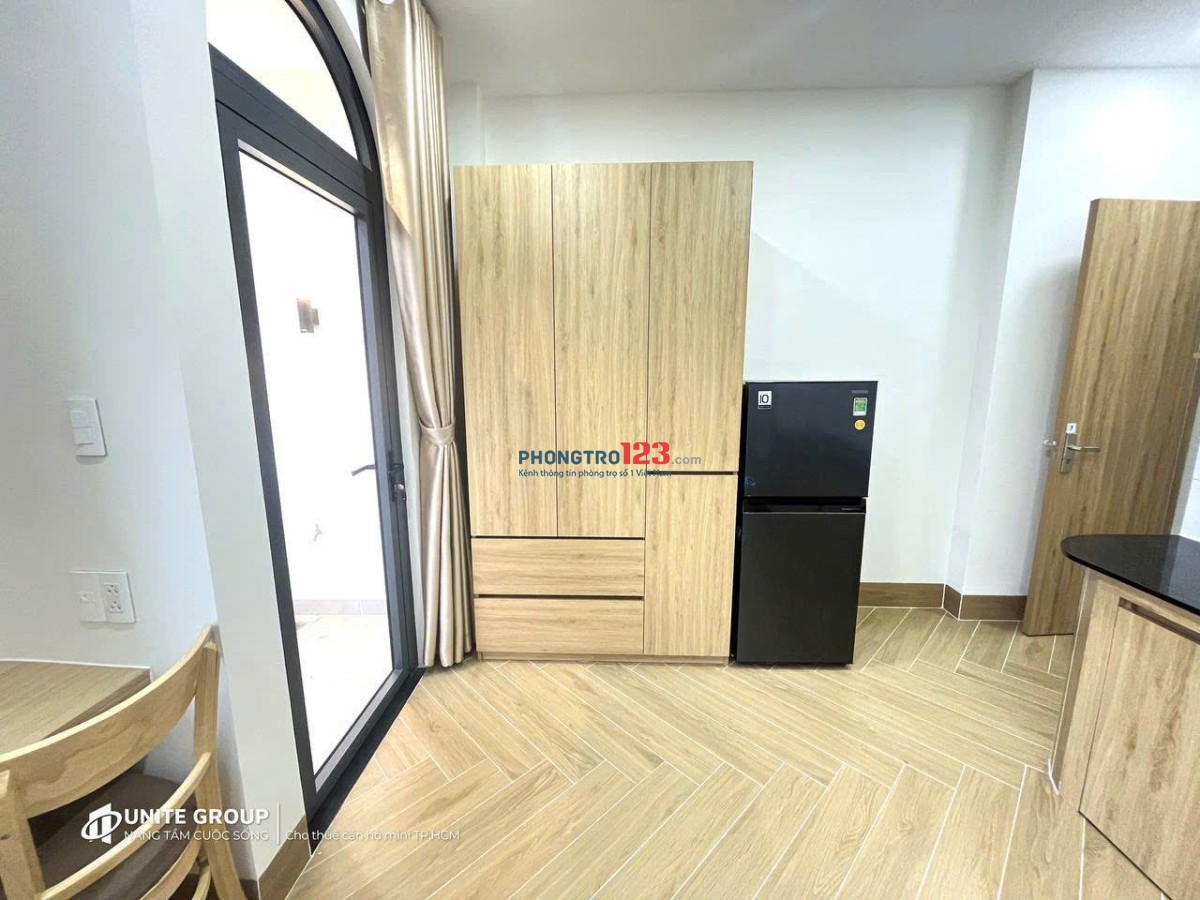 Khai trương căn hộ ban công lớn nhiều cây xanh, full nội thất - Đặng Thùy Trâm đi bộ qua ĐH Văn Lang