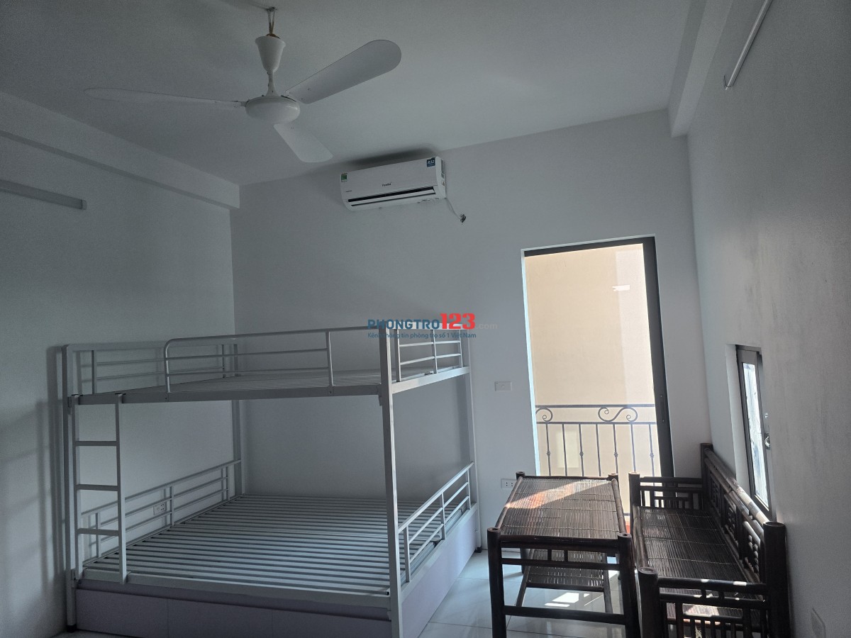 35M đủ ĐH, Tủ, Quạt, giường 4Người CHỈ TỪ 2Tr