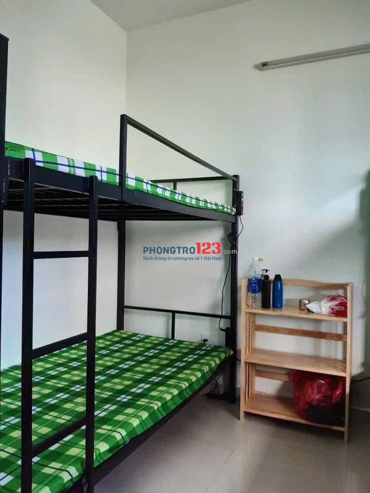 KTX Chung Cư Topaz City đường Cao Lỗ, Q8 Đối Diện Đại học Công nghệ Sài Gòn