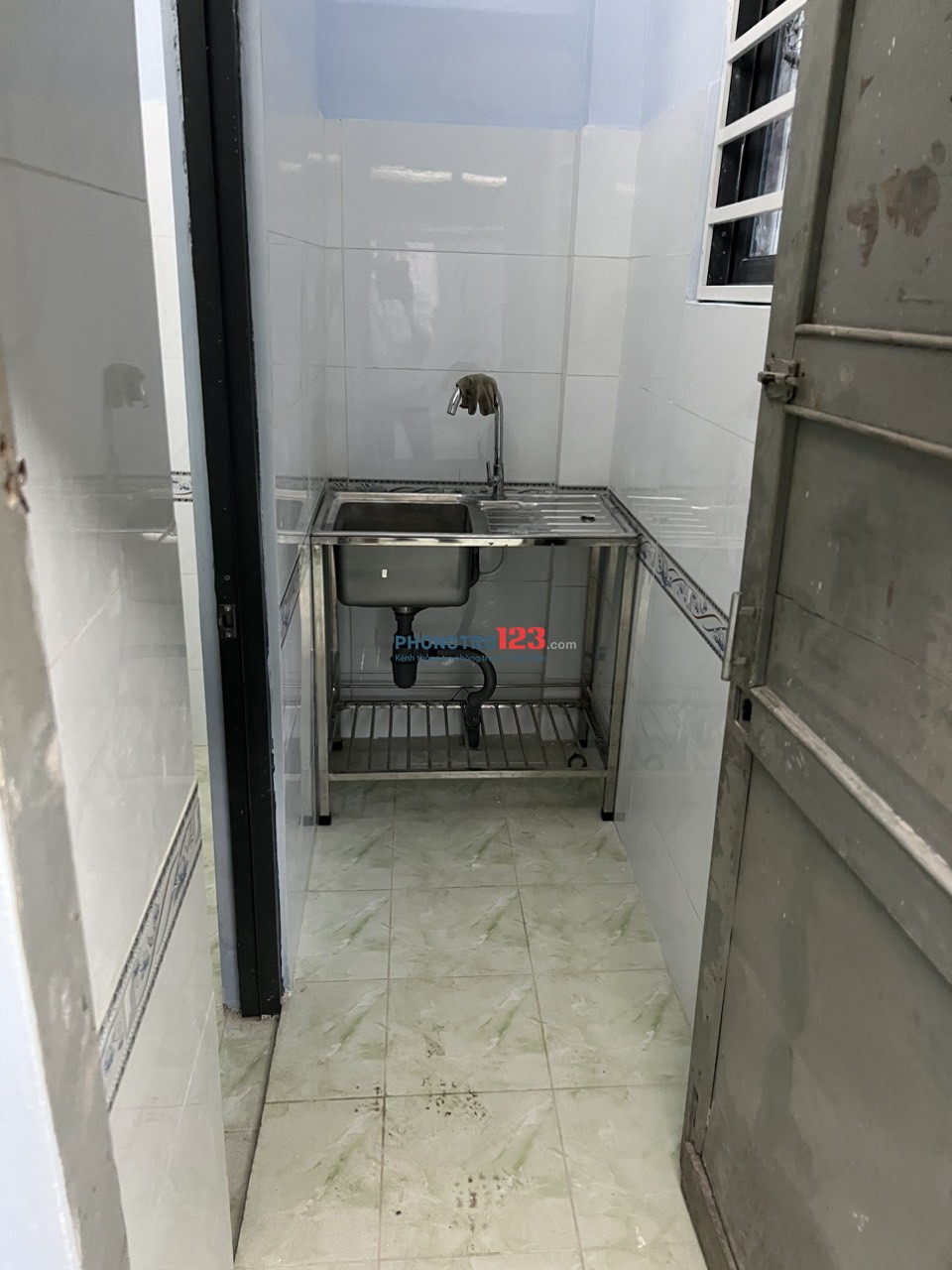 Cho thuê căn hộ chung cư sau KTX sinh viên Đai học Kinh tế TP.HCM