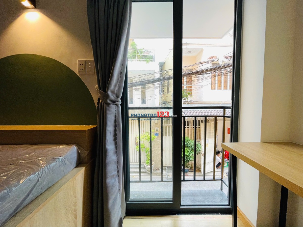  STUDIO BAN CÔNG THOÁNG MÁT NGAY CÔNG VIÊN GIA ĐỊNH