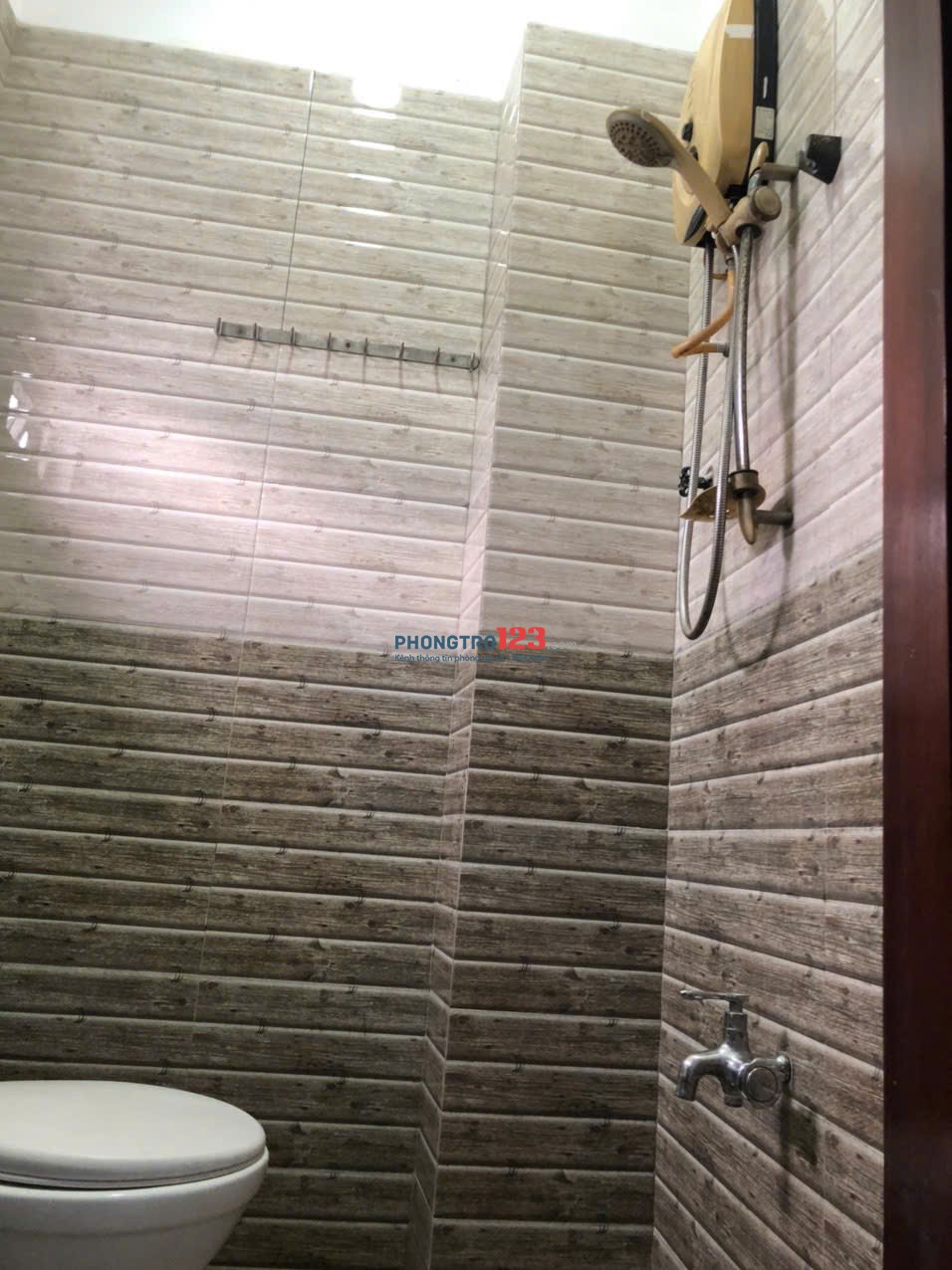 Nhà nguyên căn DTSD 120m2, 3PN 3WC, đường Lê Độ
