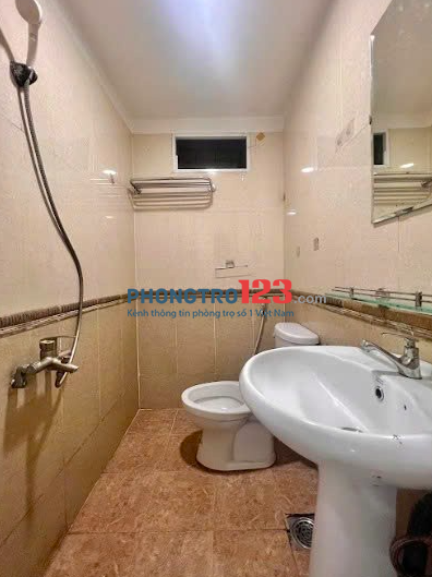 Phòng cho thuê Full Nội thất Quận 7-Cửa sổ thoáng-Có Thang máy