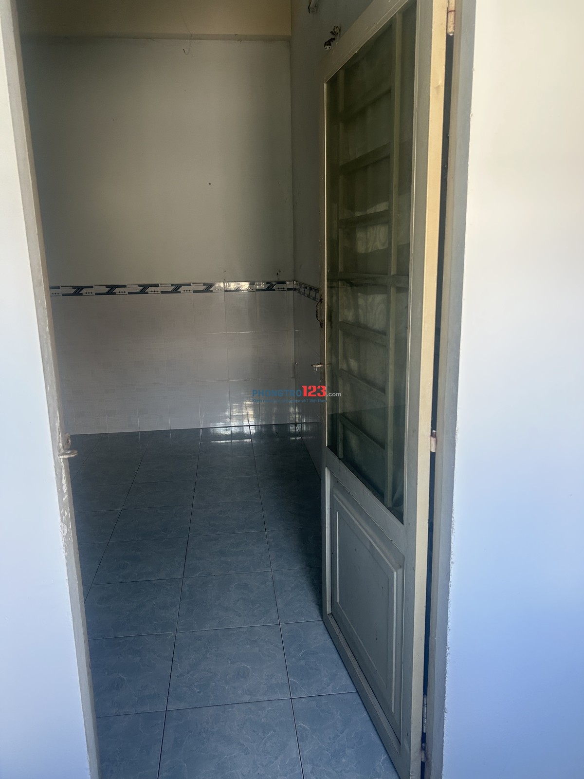 Âu Cơ Tân Phú- Phòng một người - Giá 1tr5