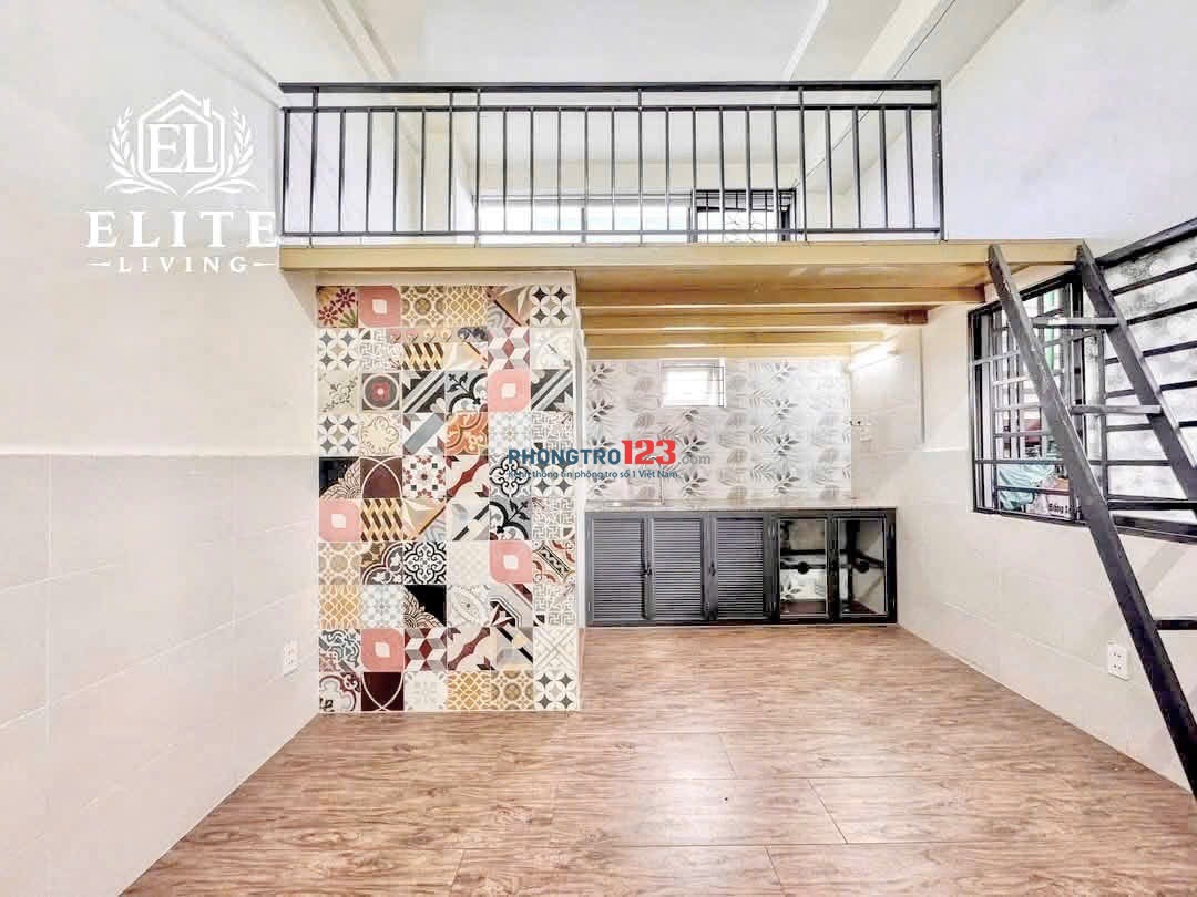 Duplex gác cao cửa sổ trời ngay tại Lê Văn Việt