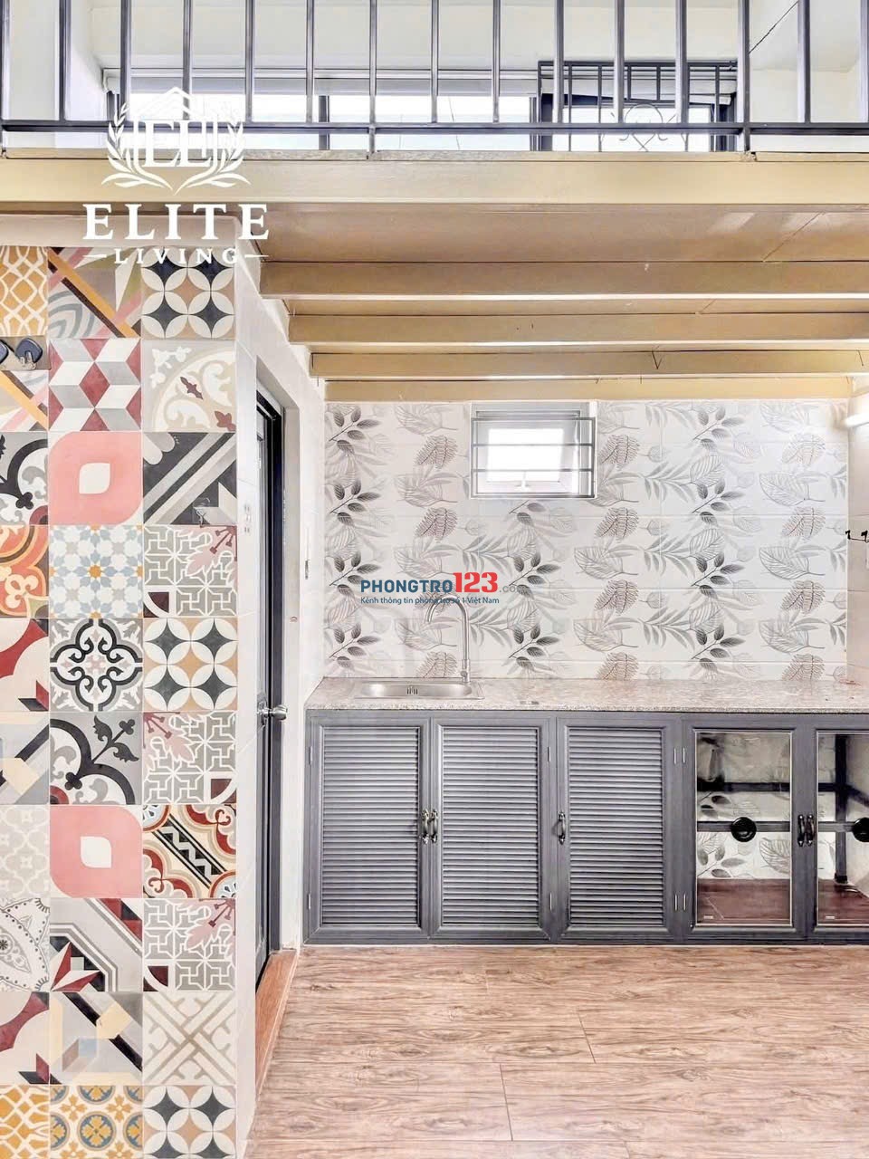 Duplex gác cao cửa sổ trời ngay tại Lê Văn Việt