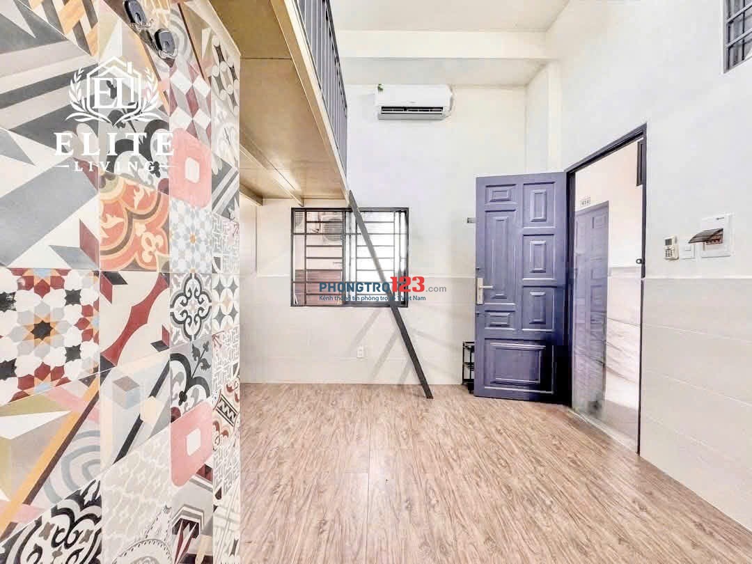 Duplex gác cao cửa sổ trời ngay tại Lê Văn Việt