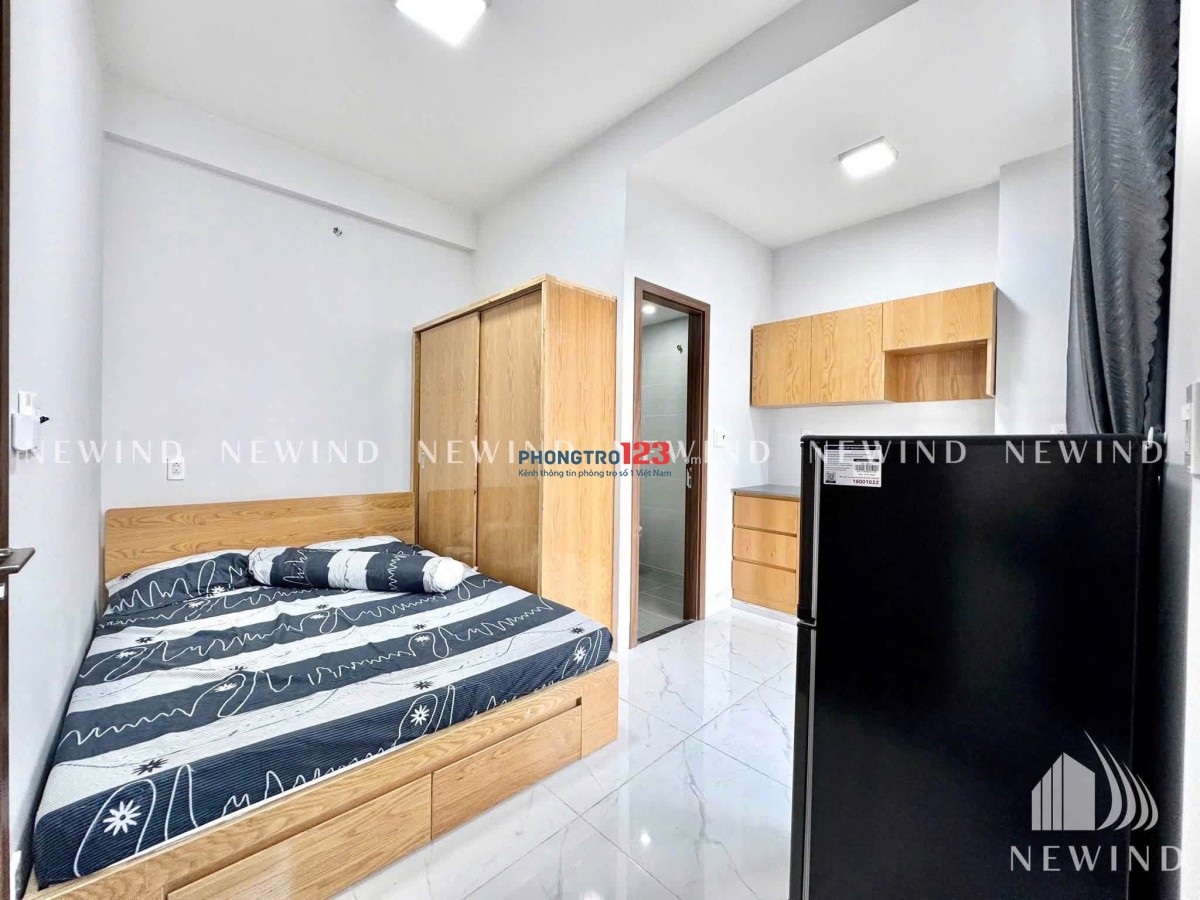 CHO THUÊ STUDIO BAN CÔNG GẦN LOTTE, TDTU, RMIT, UFM, CRESANT MALL, CHỈ 10P QUA QUẬN 1,4,8