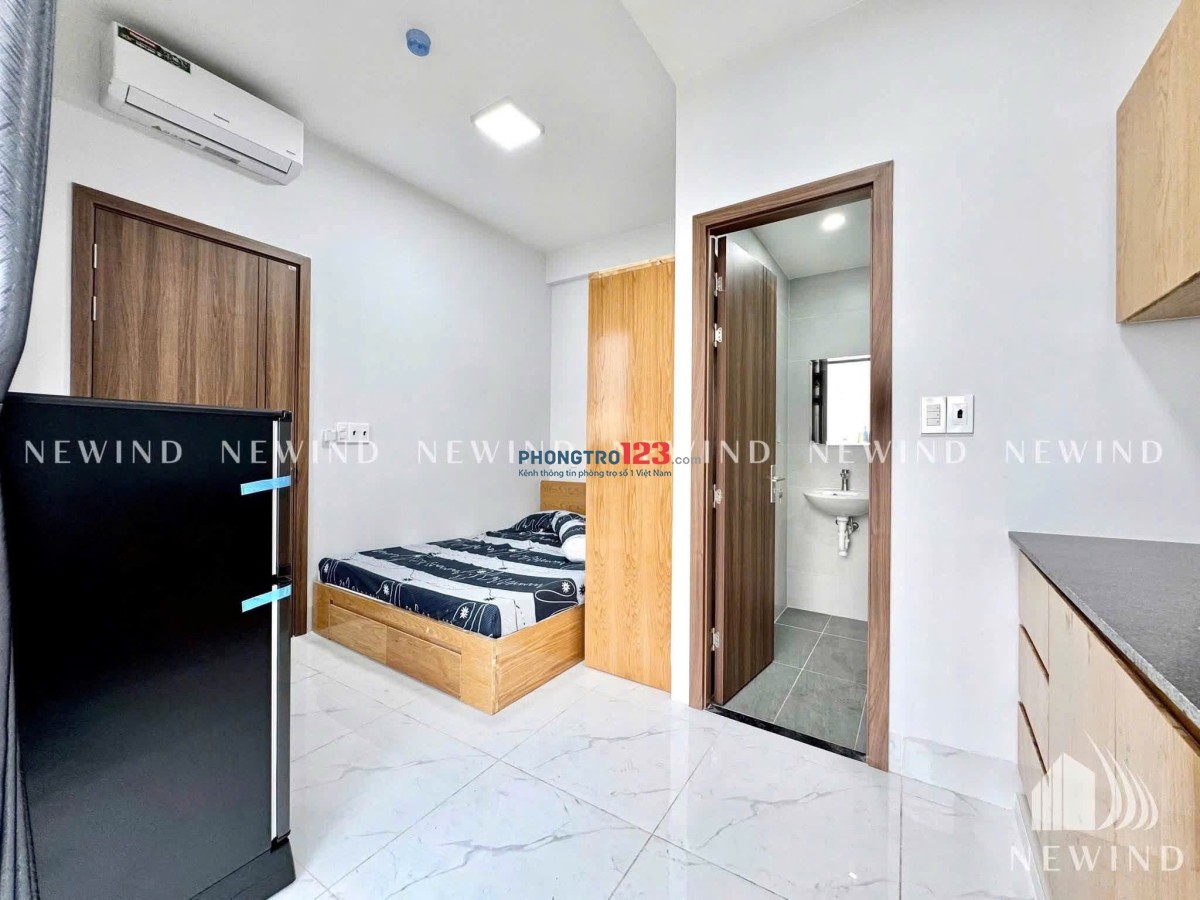 CHO THUÊ STUDIO BAN CÔNG GẦN LOTTE, TDTU, RMIT, UFM, CRESANT MALL, CHỈ 10P QUA QUẬN 1,4,8