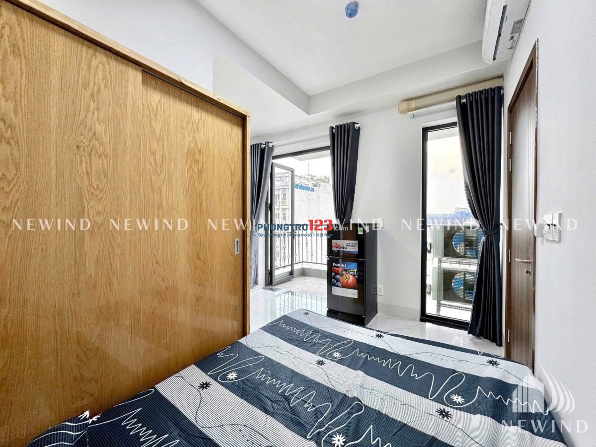 CHO THUÊ STUDIO BAN CÔNG GẦN LOTTE, TDTU, RMIT, UFM, CRESANT MALL, CHỈ 10P QUA QUẬN 1,4,8