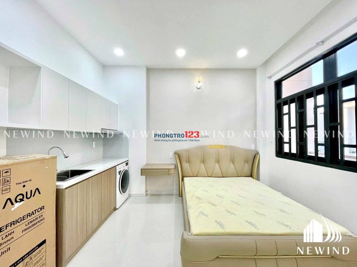 CHO THUÊ STUDIO BAN CÔNG GẦN LOTTE, TDTU, RMIT, UFM, CRESANT MALL, CHỈ 10P QUA QUẬN 1,4,8