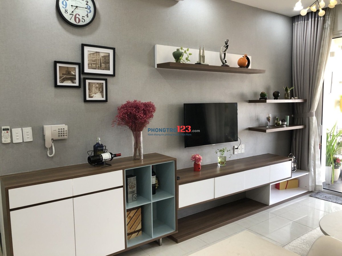 Chung cư Orchard garden căn 2p ngủ, NTCC, giá 17tr/tháng
