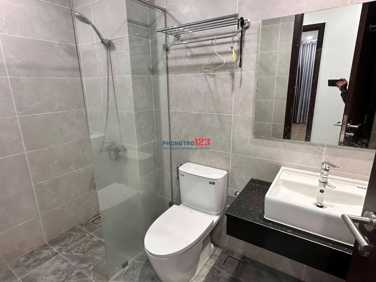 Chung cư Nguyễn Kim, Q.10 có 3PN 90m2, nội thất full giá 15.5 tr/th nhà trống sẵn ở ngay.