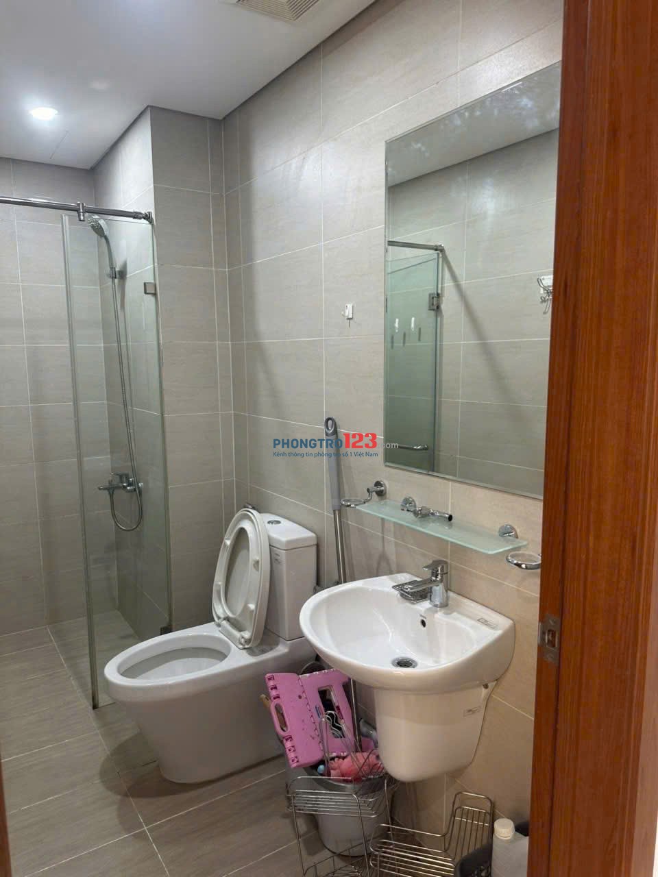 Cho thuê C/c Ruby Garden 3PN Full nội thất 10,5tr/th ngay mũi tàu trường chinh cộng hòa.