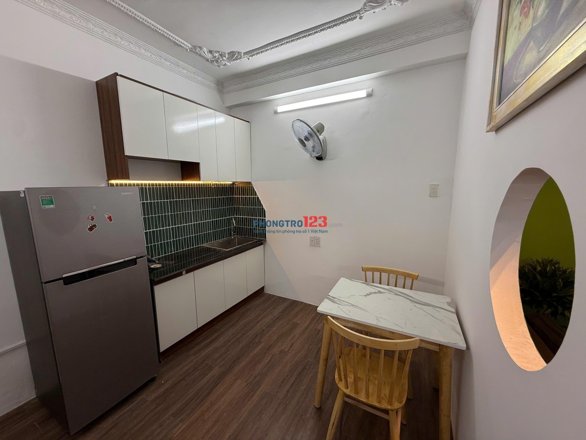 CĂN HỘ TÂN CỔ ĐIỂN – TÁCH BẾP RIÊNG, WC VÁCH KÍNH