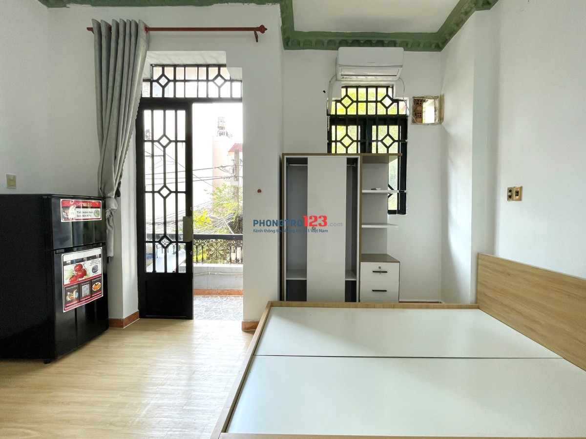 Full Nội Thất - Ban Công - Phan Văn Sửu - ETOWN - chỉ 4.8 triệu