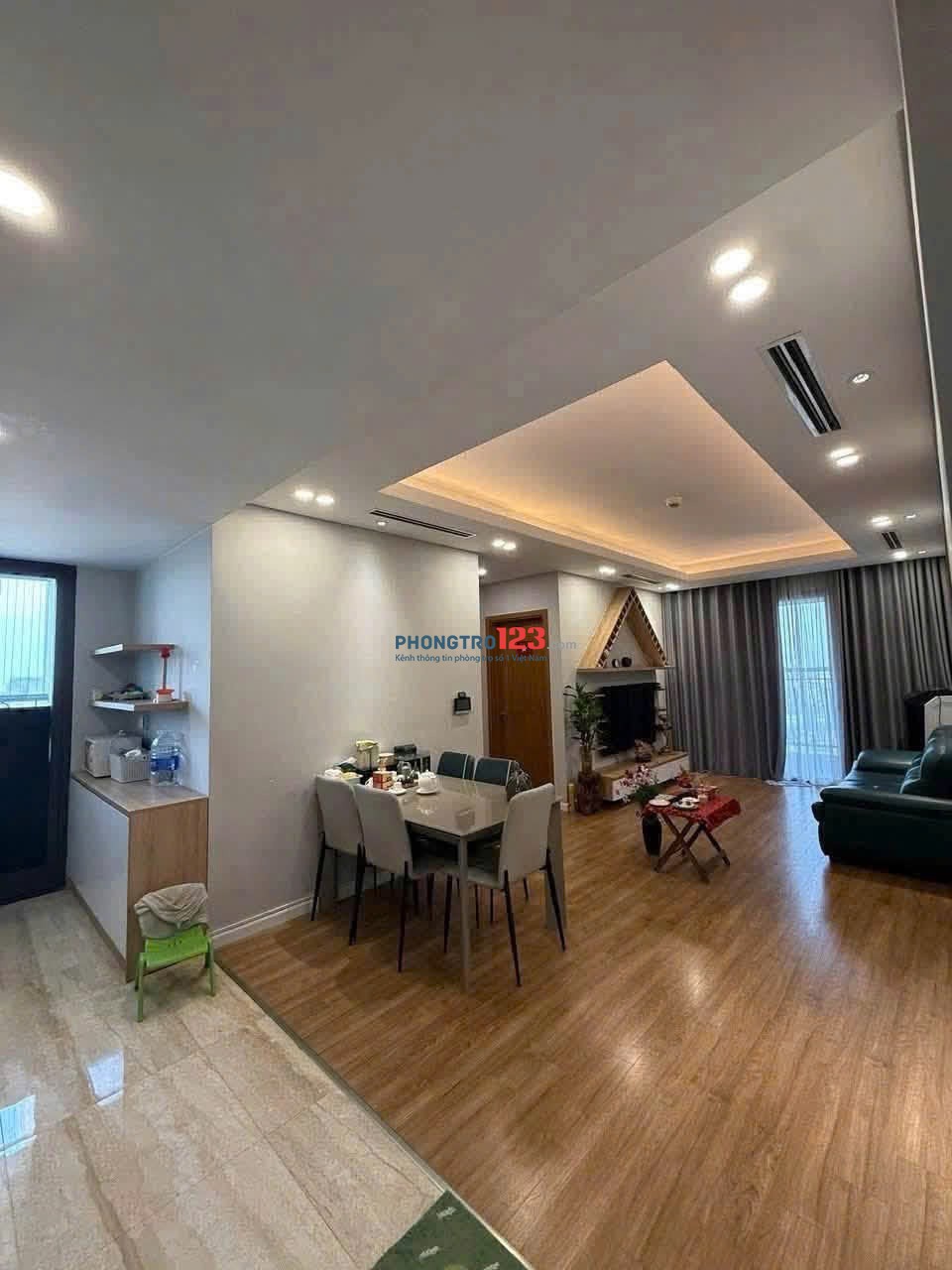 Cho thuê C/c Phúc Yên, Tân Bình 2Pn, full nội thất có ban công giá 10,5tr/th