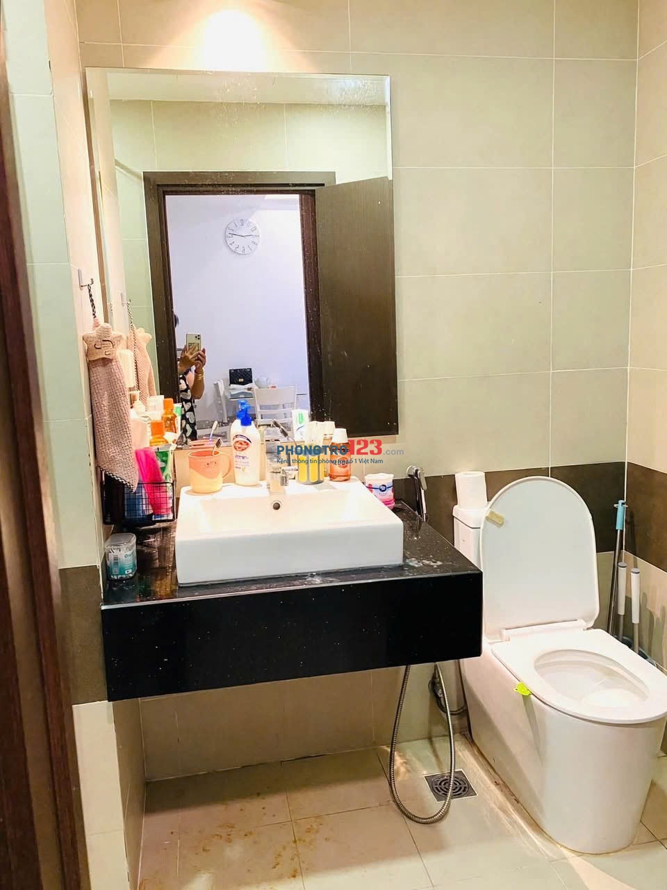 Cho thuê chung cư Carillo 3 Đ. Hoàng Hoa Thám, 72m2 giá 11 tr/th full nội thất.