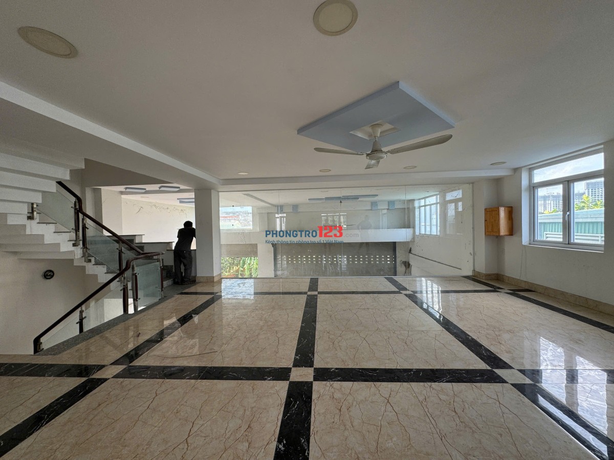 CHO THUÊ VP 100M2 NGAY MẶT TIỀN ĐƯỜNG QL 50 GIAO NGUYỄN VĂN LINH