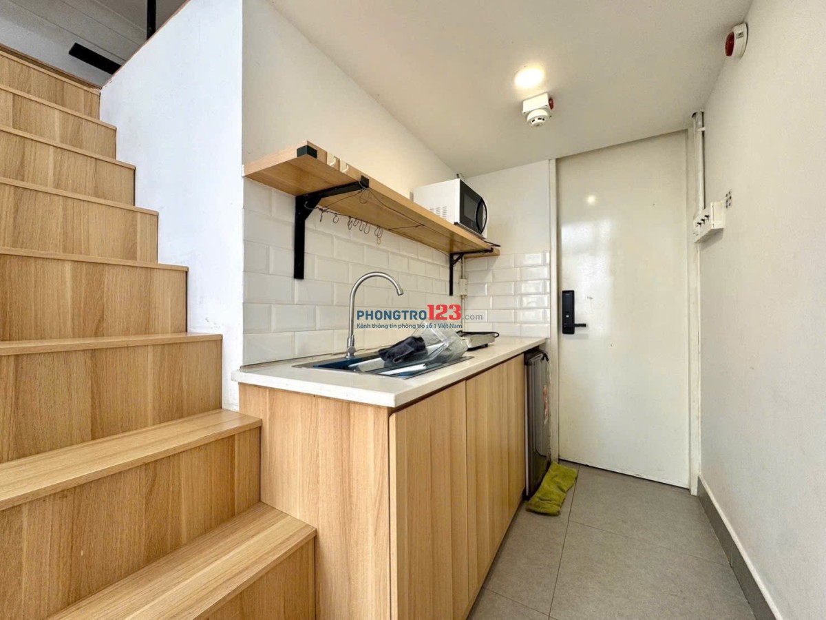 Phòng trọ quận 1, đầy đủ nội thất, duplex 35m2, gần Bùi Viện, chợ Bến Thành, metro Bến Thành