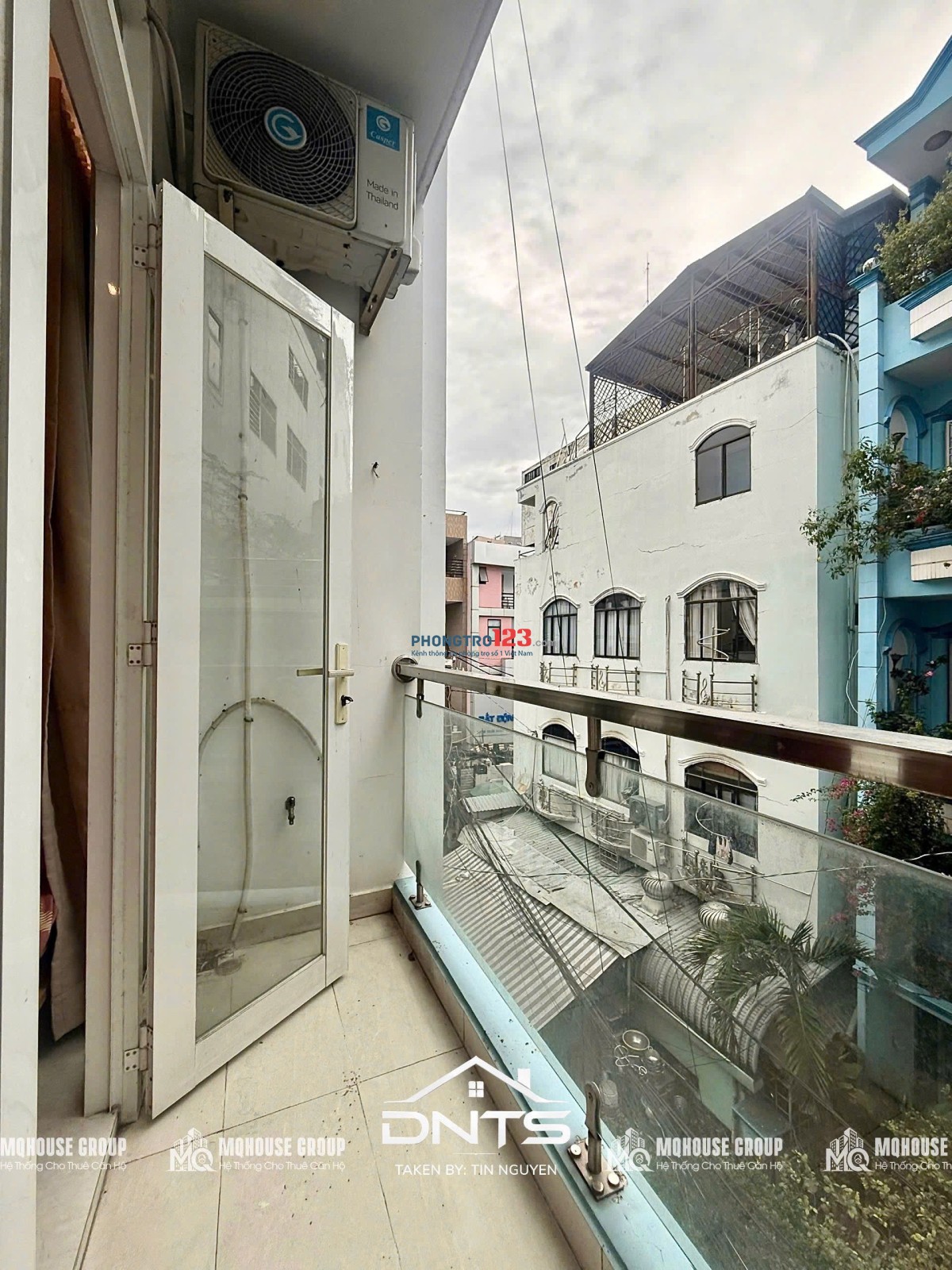 Cho thuê chung cư mini balcony giá rẽ ngay chợ Bến Thành - ĐH Văn Lang - Hoa Sen - Takashimaya