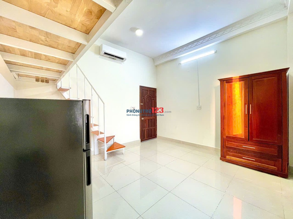 GÁC LỬNG 30m2 CỬA SỔ TRỜI THOÁNG FULL NỘI THẤT BÙI ĐÌNH TÚY GẦN NGÃ TƯ HÀNG XANH GẦN ĐH GTVT, HUTECH