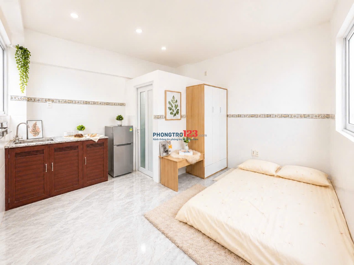 Full Nội Thất - Thang Máy - Trường Chinh - Phòng đẹp giá chỉ 3tr9