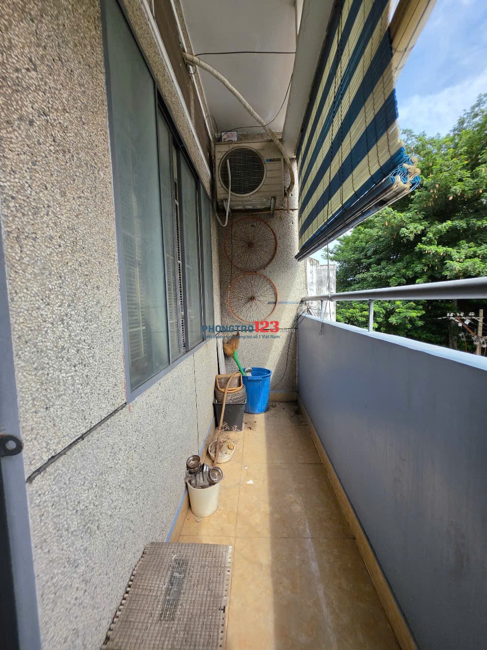 CHO THUÊ CĂN HỘ 2 PHÒNG NGỦ + 1 PHÒNG BẾP 100M2 - 2 BAN CÔNG - NƠ TRANG LONG GẦN CHỢ NGUYỄN XÍ