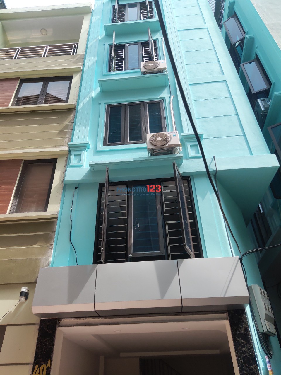 Cho thuê nhà nguyên căn diện tích 33m2 x 6 tầng, có gara ô tô , giá 10tr/tháng