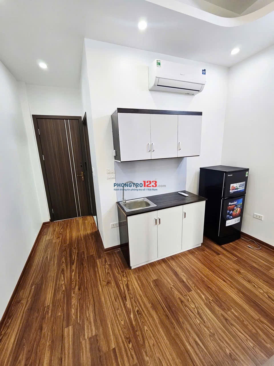 TÌM NỮ Ở GHÉP - 2TR5 - NGÕ 236 ÂU CƠ